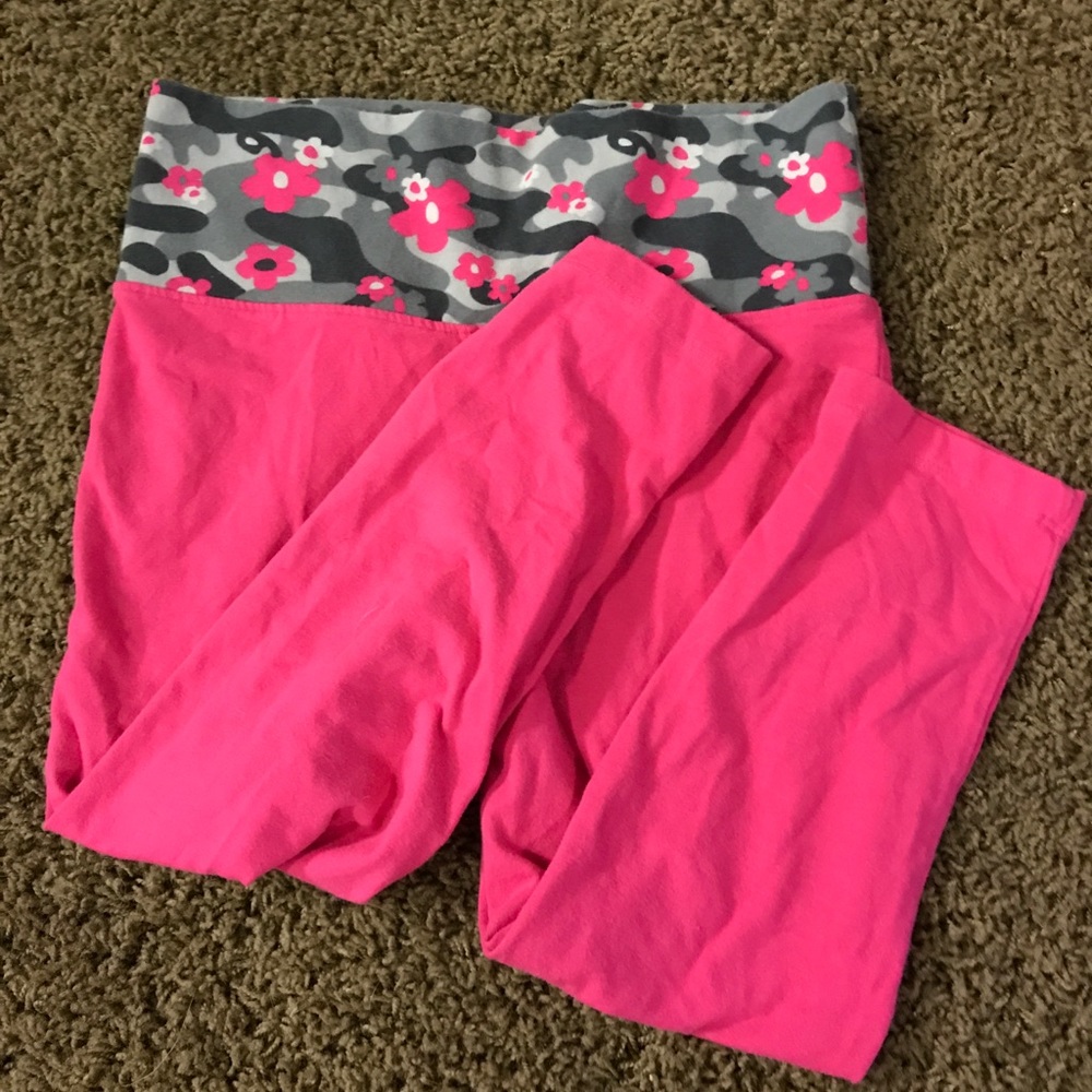 Danskin Now pink Capri